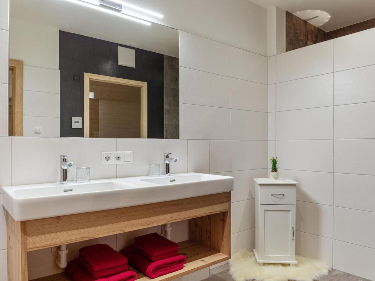 Apartment In Zillertal Arena Ski Area With Sauna Wald im Pinzgau Eksteriør billede