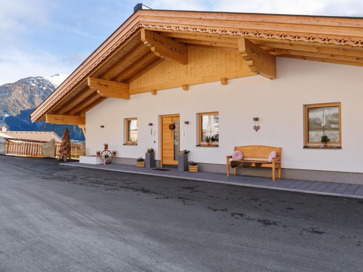 Apartment In Zillertal Arena Ski Area With Sauna Wald im Pinzgau Eksteriør billede